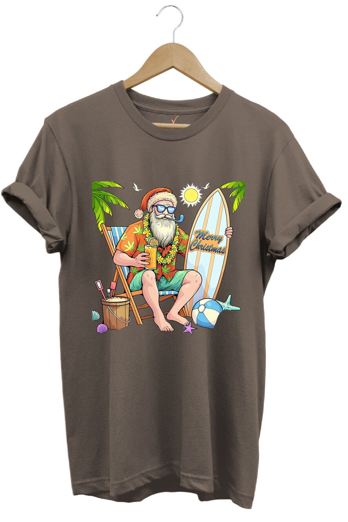 Merry Christmas Yaz Temalı Plajda Noel Baba Baskılı %100 Pamuk Unisex Regular Fit T-Shirt Kahverengi - 3XL