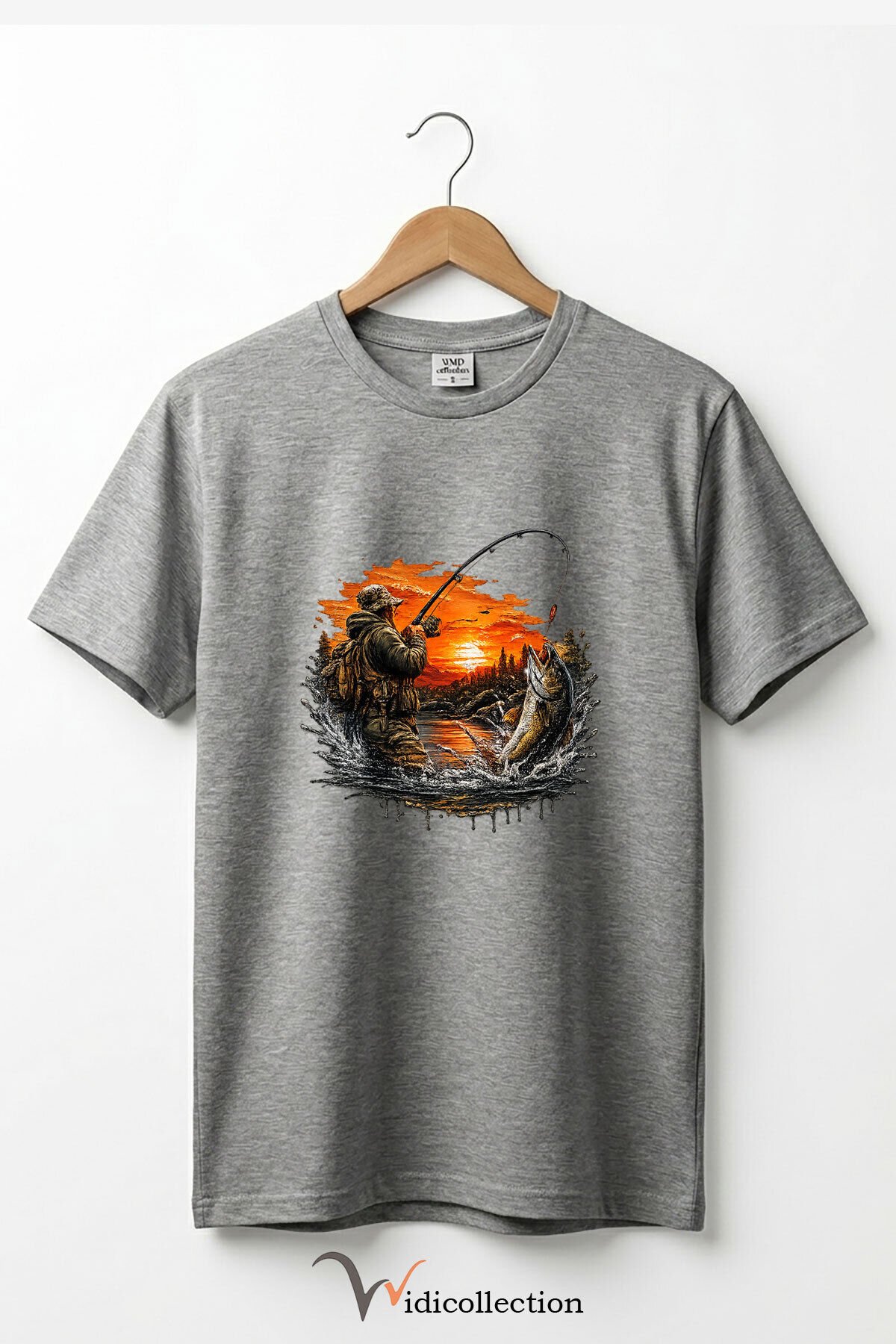 Pike Balığı Balıkçı Pike Gün Batımı ve Doğa Manzaralı Sportif Outdoor %100 Pamuk Basic T-Shirt Gri Melanj - S