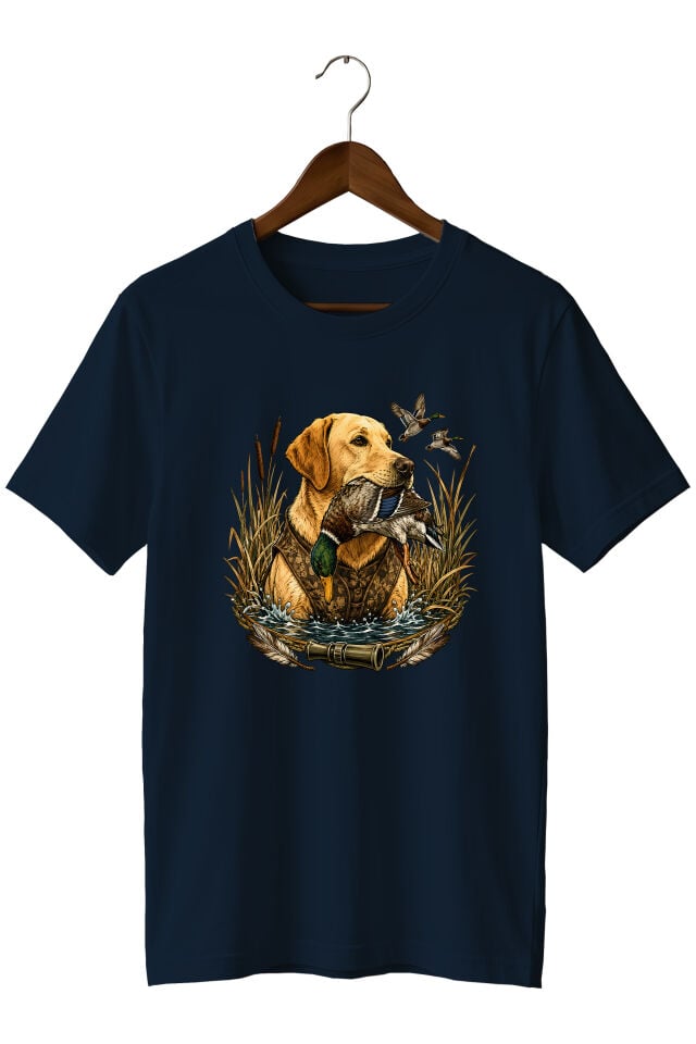 Erkek Labrador Ördek Avı Baskılı T-Shirt – Avcı Köpeği Outdoor Temalı Bisiklet Yaka Kısa Kollu