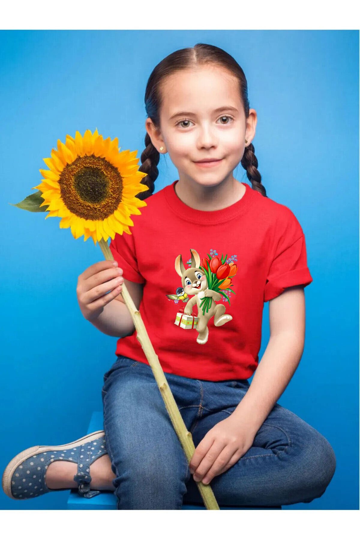 Sevimli Çiçek Toplayan Tavşan Baskılı Regular Fit %100 Pamuk Çocuk Kırmızı T-shirt Kırmızı - 5-6 Yaş
