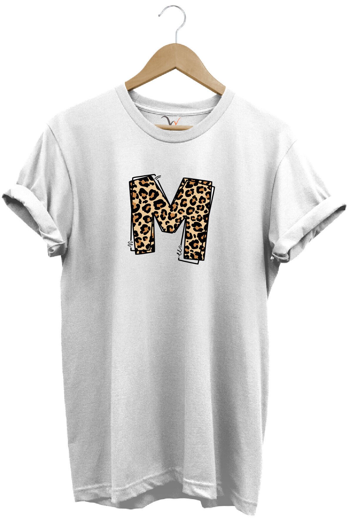 Leopar Desenli Doğum Günü Hediyesi M Harfi Baskılı %100 Pamuk Regular Fit Bisiklet Yaka T-Shirt Beyaz - XL